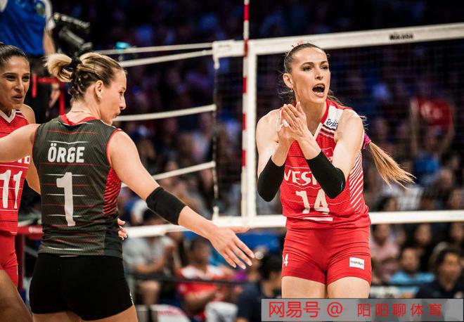 俄罗斯国家队获胜，土耳其队频频犯错的简单介绍