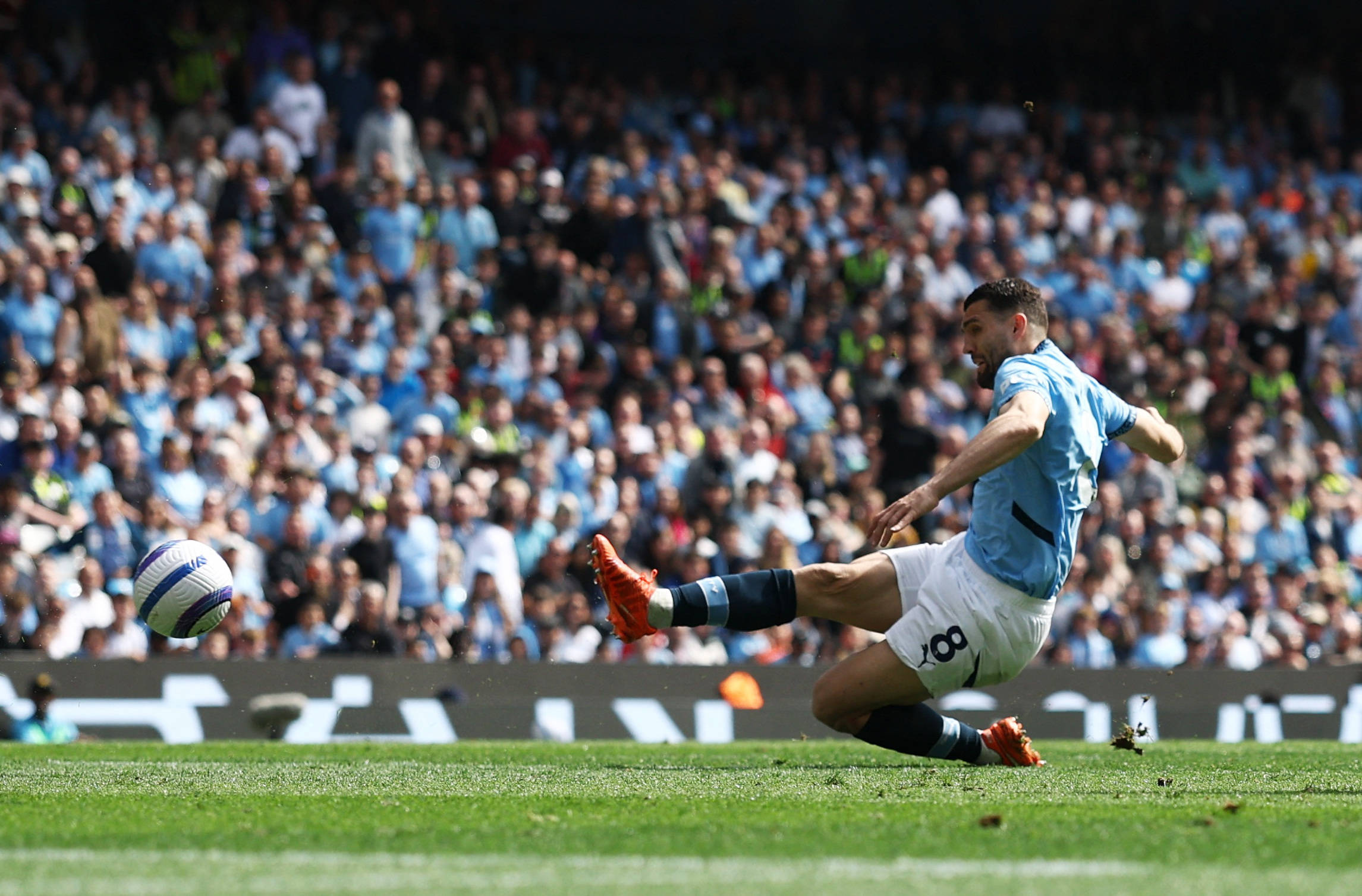 阿森纳主场逆转胜利,球迷狂喜赛况 阿森纳主场逆转胜利,球迷狂喜赛况