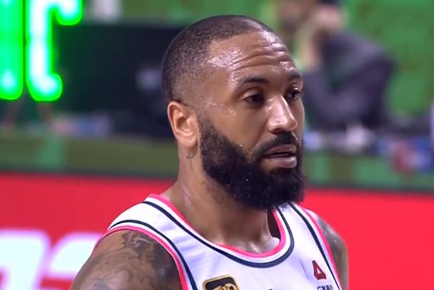 关于林海接连建功,柏林联队豪取连胜的信息 关于林海接连建功,柏林联队豪取连胜的信息