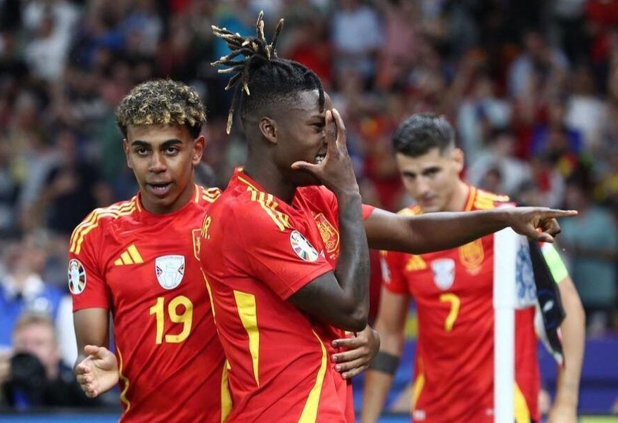 开云体育网页版登录入口-夺冠热门球队在激烈的战斗中获得胜利的简单介绍