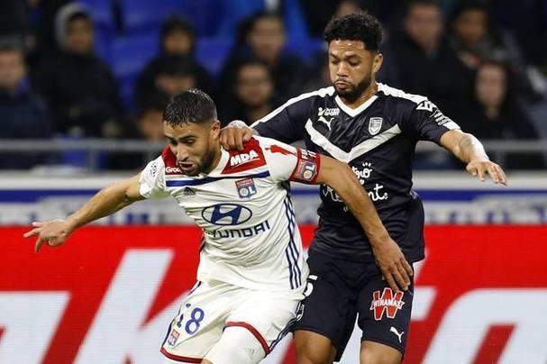 关于亚眠主场告负后，需要及时调整阵容的信息