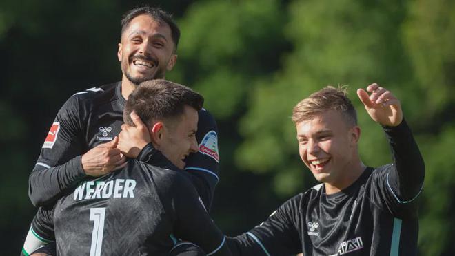 开云体育登录-德甲俱乐部备战中超球员参加友谊赛