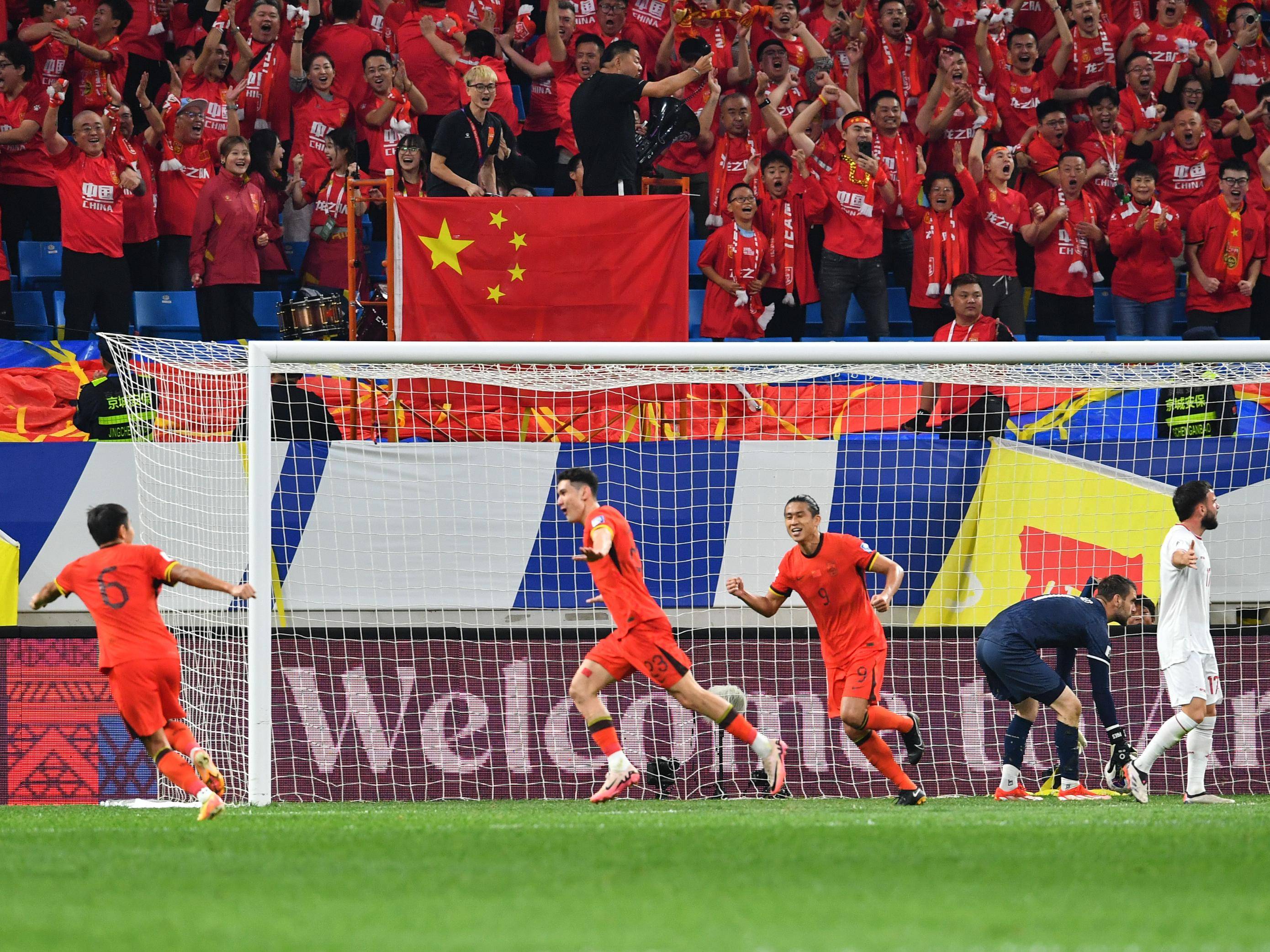 中超球员成本风潮，引领足球新时代的简单介绍