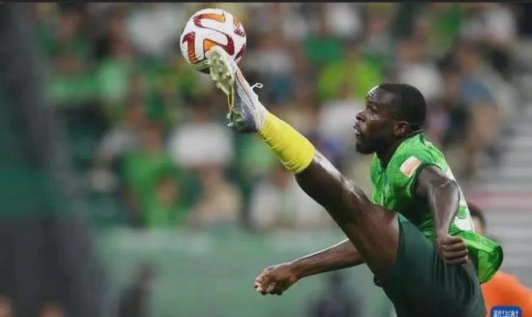 包含北京国安外援表现抢眼,协助球队继续豪取三分的词条 包含北京国安外援表现抢眼,协助球队继续豪取三分的词条