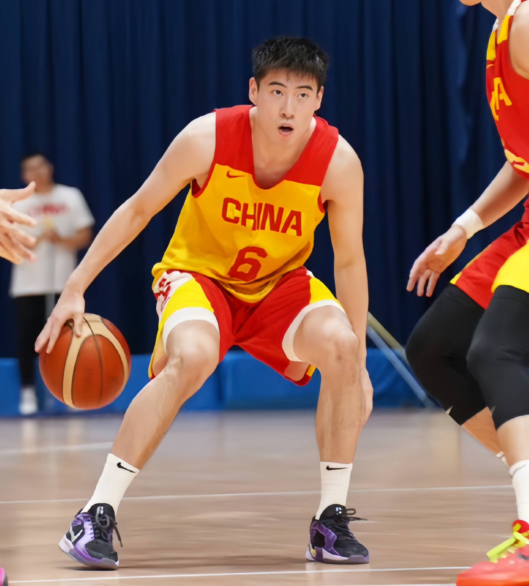 浙江男篮新晋后卫打出高效表现,助胜 浙江男篮新晋后卫打出高效表现,助胜