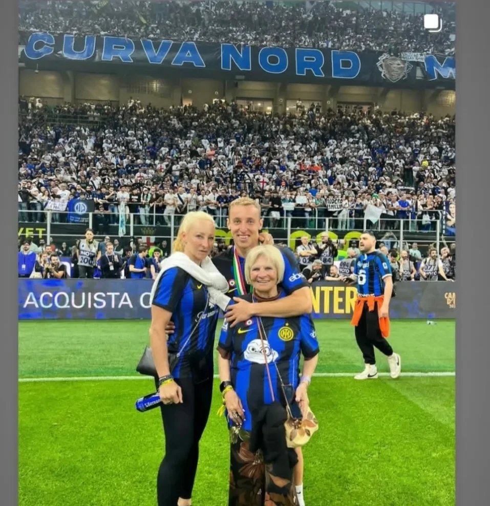 包含国际米兰告捷,豪取重要胜利的词条 包含国际米兰告捷,豪取重要胜利的词条