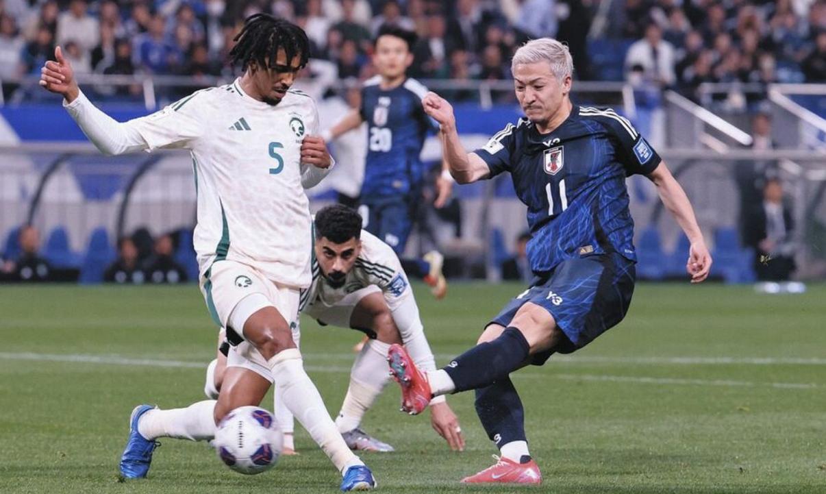 激烈角逐，球员奋力拼搏，给现场观众带来无限惊喜的简单介绍