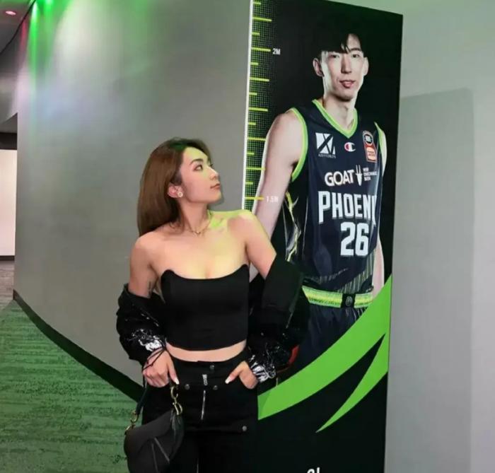 凤凰队成功签约内线球员,增强内线实力的简单介绍 凤凰队成功签约内线球员,增强内线实力的简单介绍