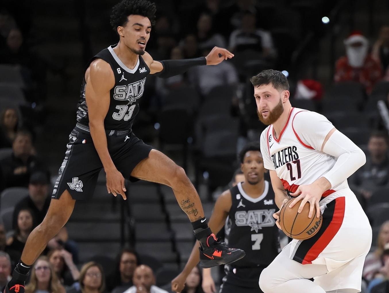 开云体育官网入口-森林狼队双后卫大爆发，带领球队战胜对手