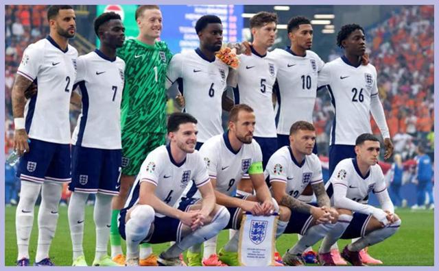 包含欧洲足球巨星争相登场:争夺欧洲杯参赛资格的词条 包含欧洲足球巨星争相登场:争夺欧洲杯参赛资格的词条