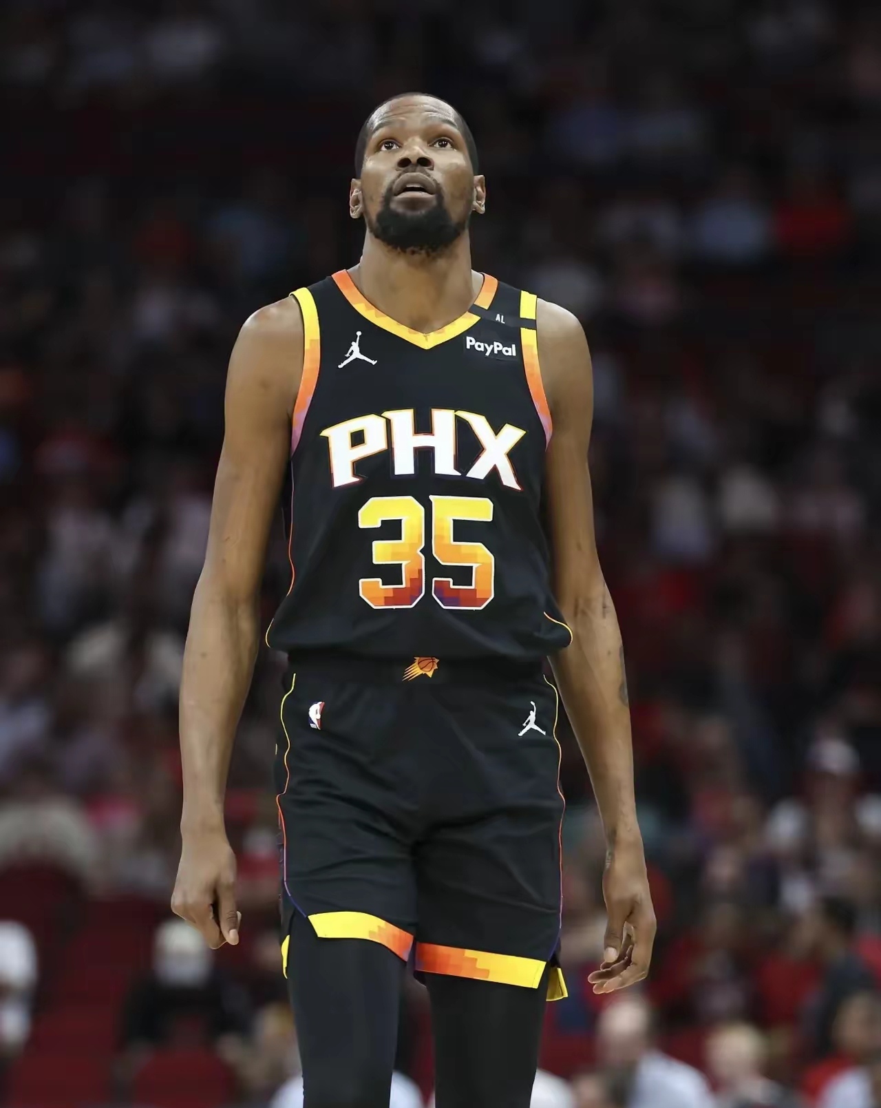 开云体育app-雄鹿客场惊险获胜，字母哥全面爆发