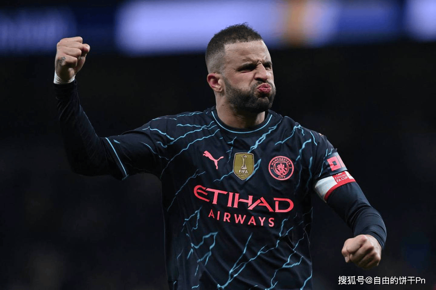 西方球队球员私生活曝光，媒体热议评论的简单介绍