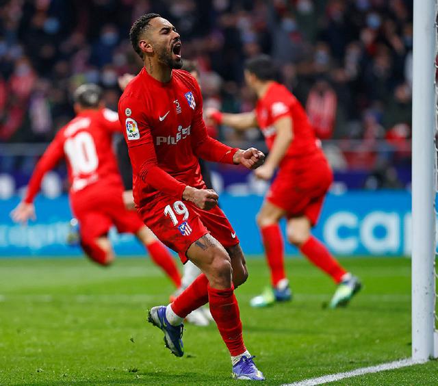 小瓦伦西亚大胜告捷，扳回劣势的简单介绍