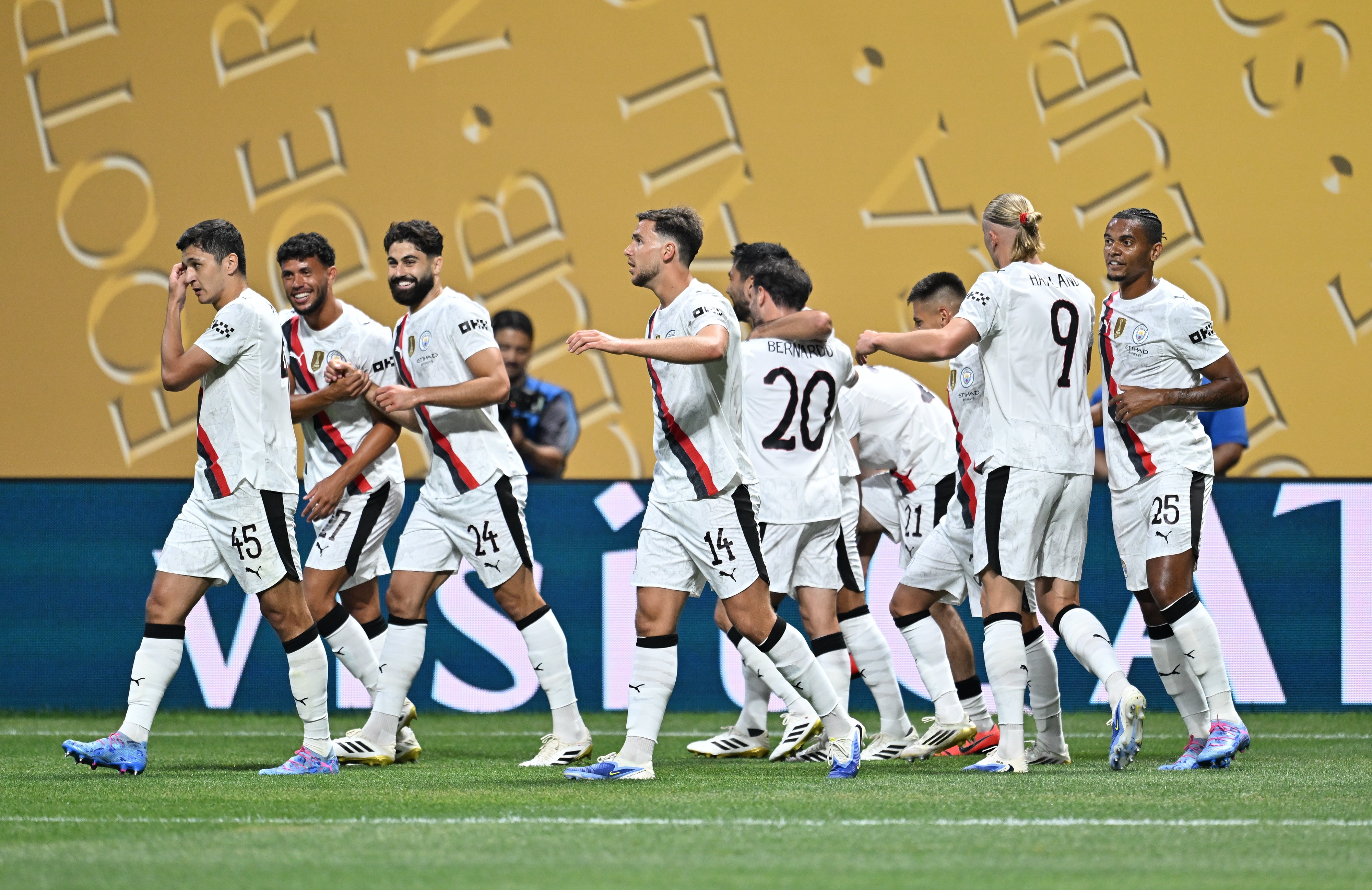 足球联赛最新赛事,双方实力悬殊引关注的简单介绍 足球联赛最新赛事,双方实力悬殊引关注的简单介绍