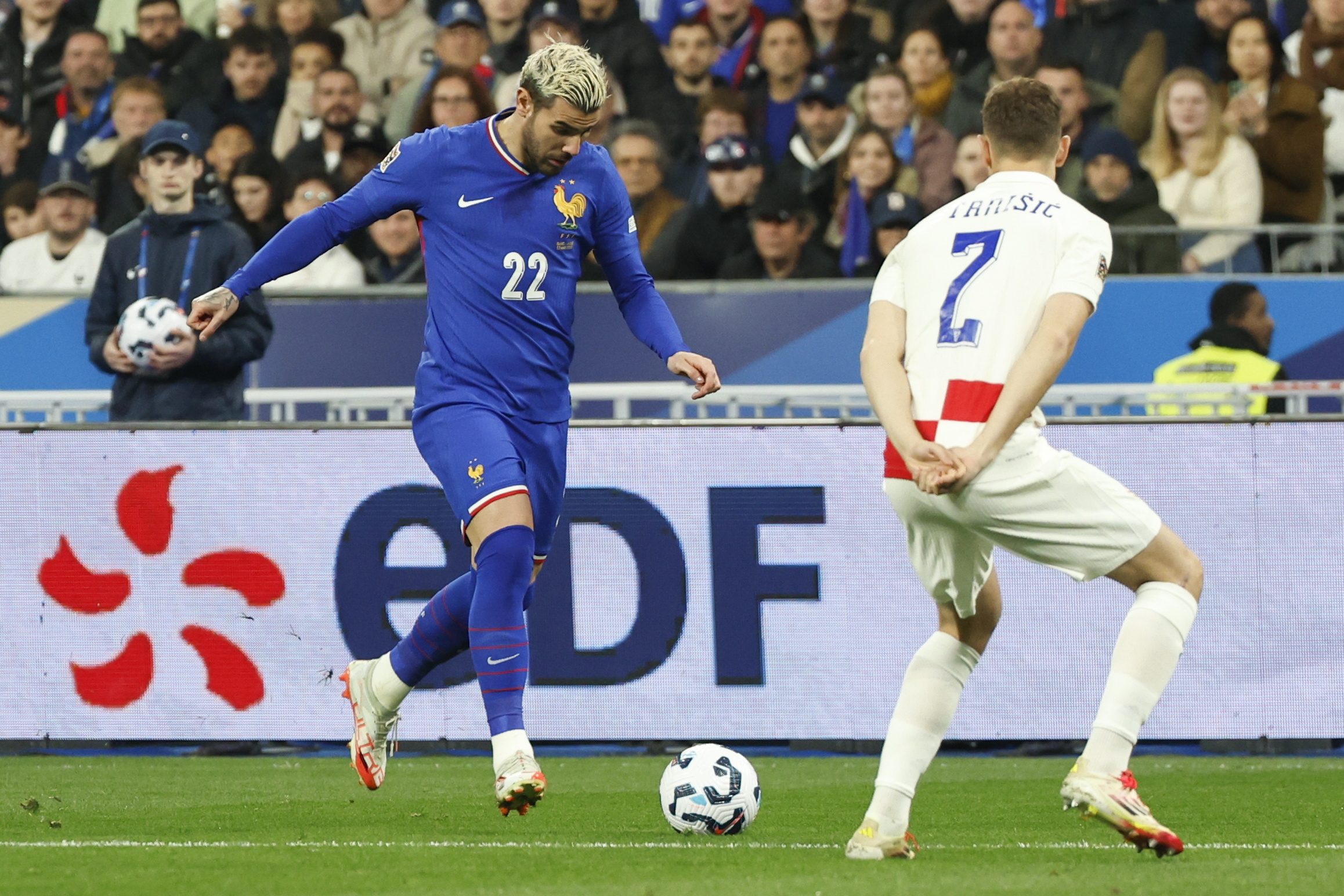 法国豪取大胜,顺利晋级欧国联半决赛,波兰遗憾告终的简单介绍 法国豪取大胜,顺利晋级欧国联半决赛,波兰遗憾告终的简单介绍