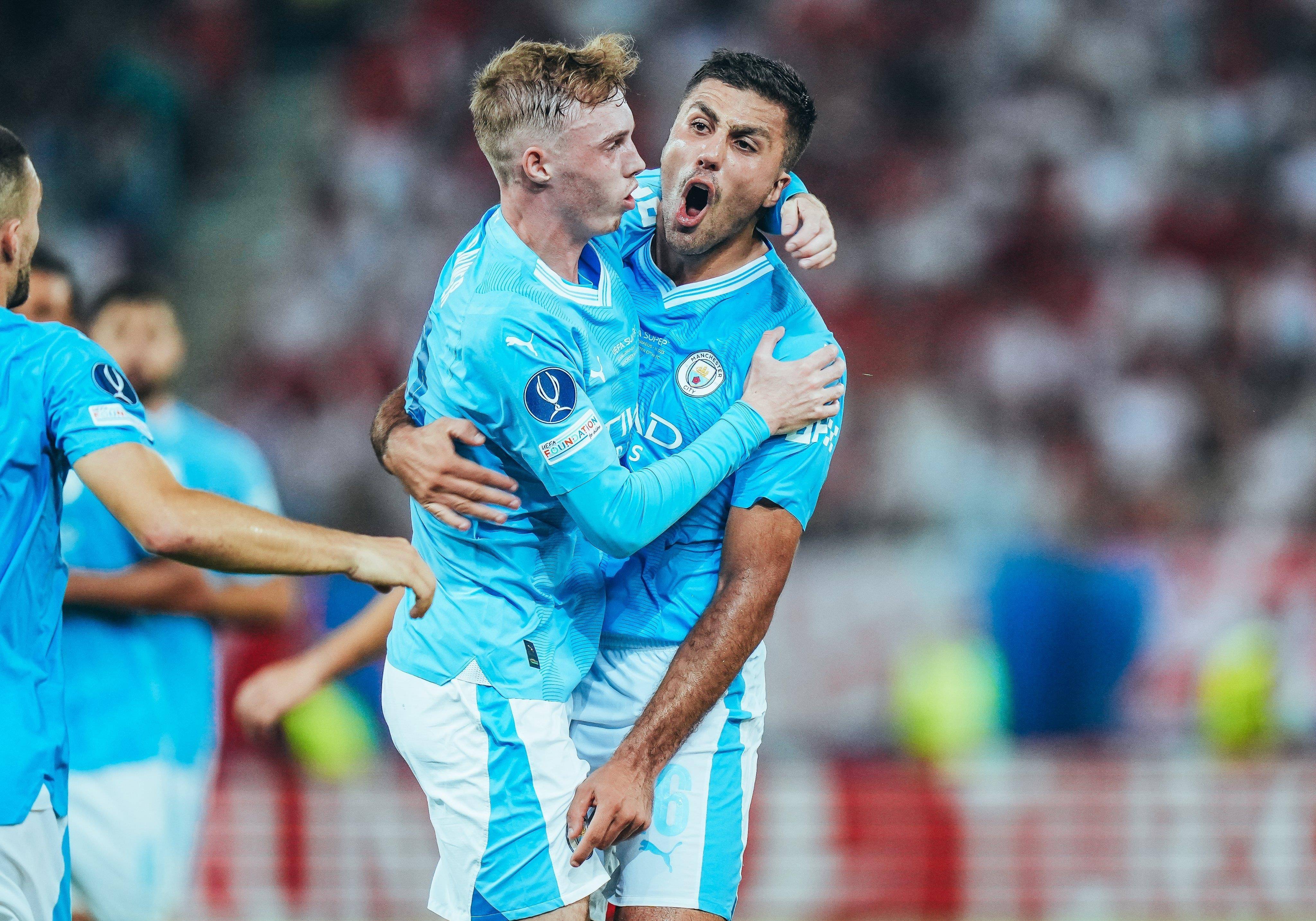 塞维利亚大胜，赢得球迷喝彩