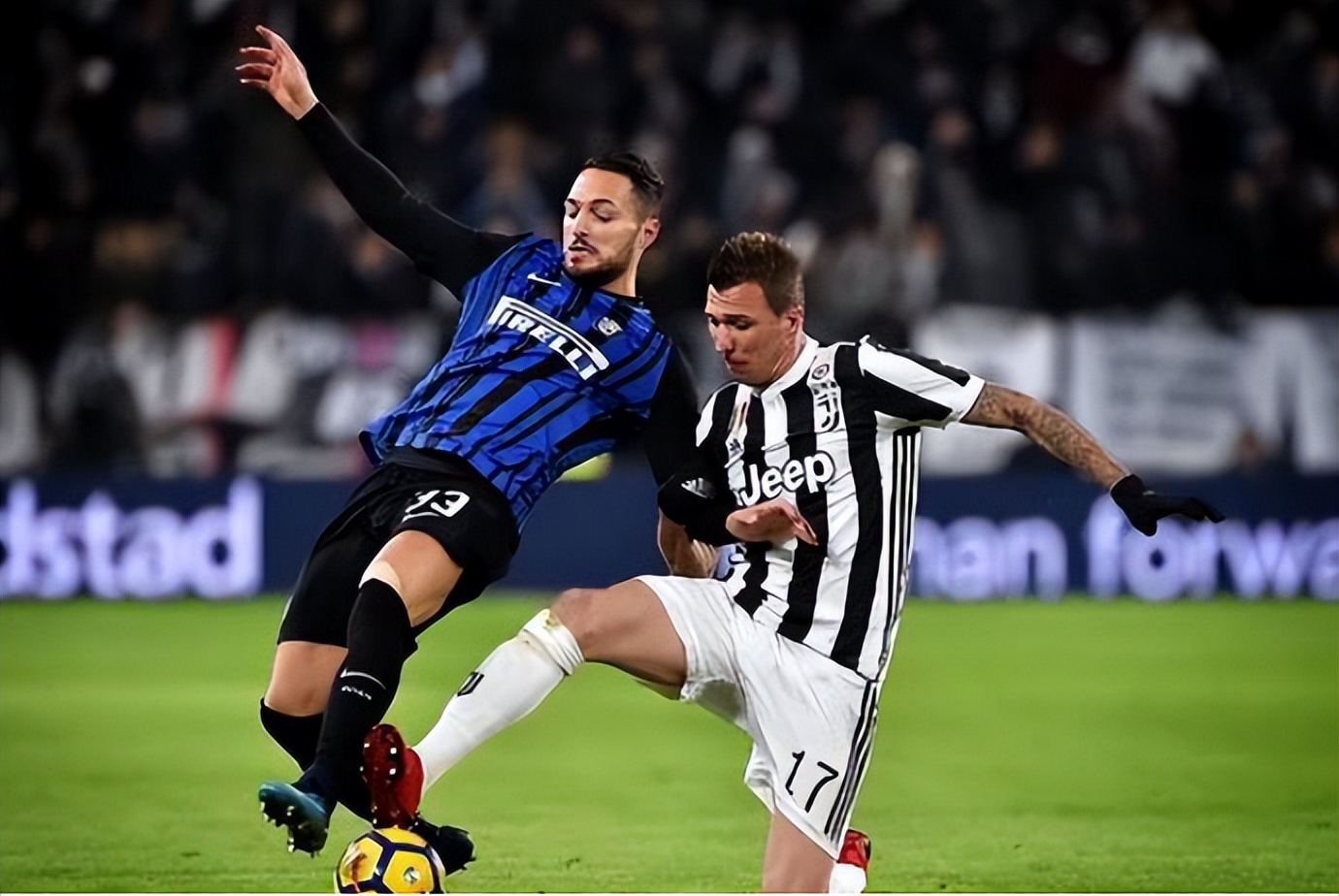 包含尤文图斯表现出色,-战胜AC米兰的词条 包含尤文图斯表现出色,-战胜AC米兰的词条